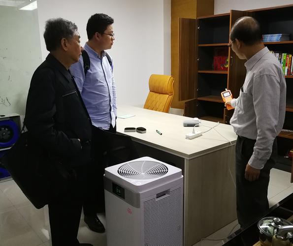 烯旺科技董事长冯冠平莅临康风考察指导